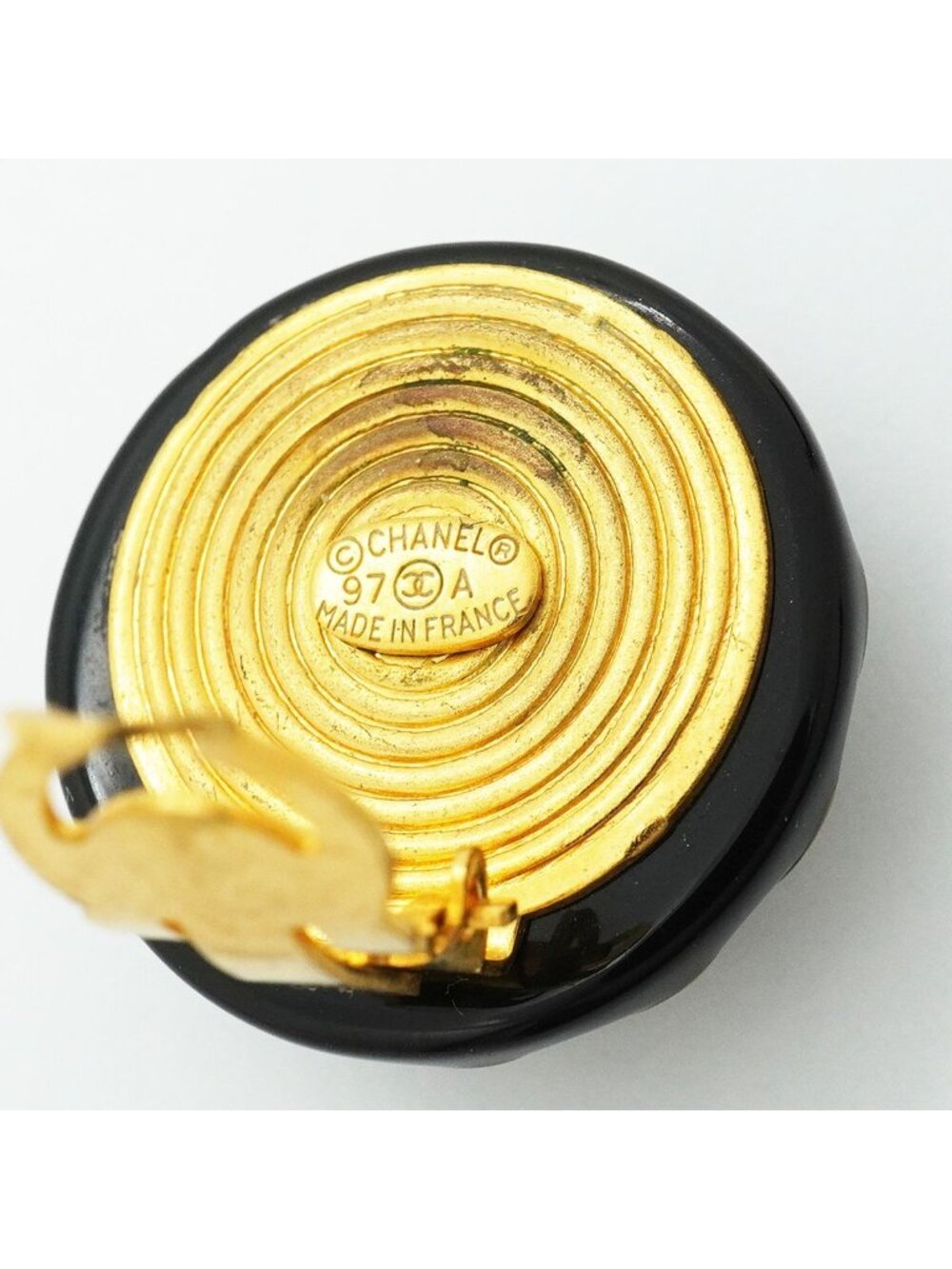 Chanel Earrings Vintage CC Logo Gold Plated Black - Picture 4 of 7